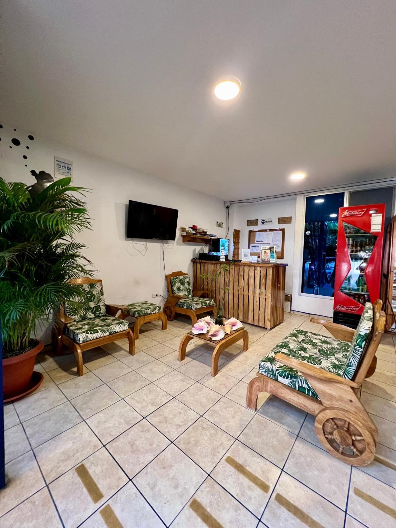 Hostel Beach House Rincon ภายนอก รูปภาพ
