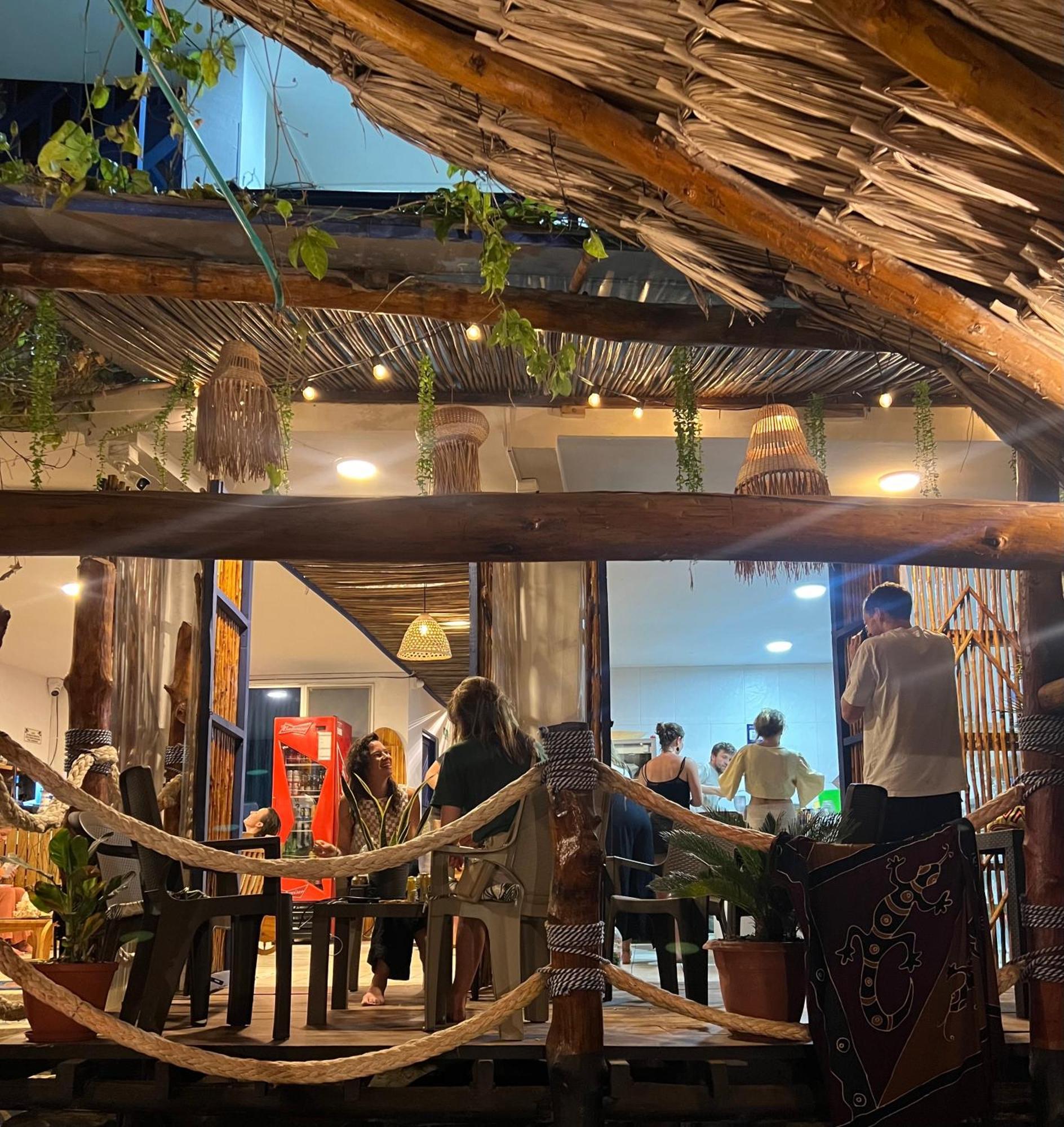 Hostel Beach House Rincon ภายนอก รูปภาพ