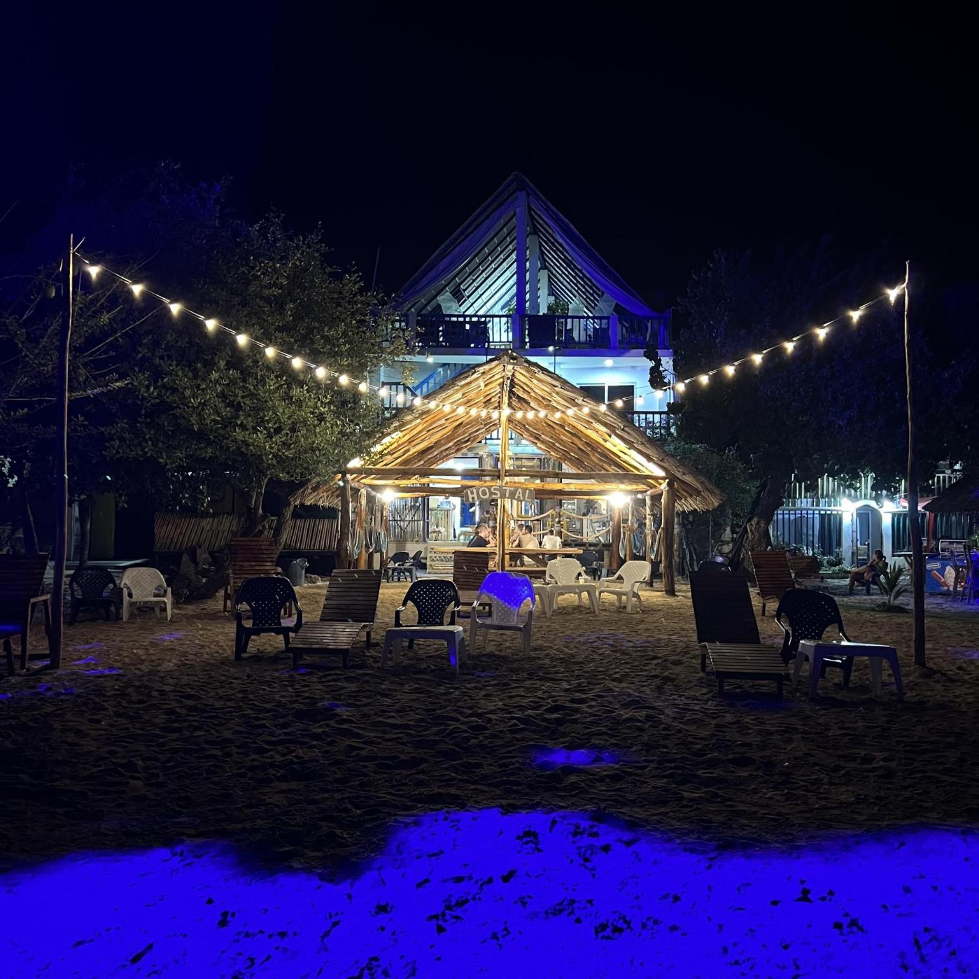 Hostel Beach House Rincon ภายนอก รูปภาพ