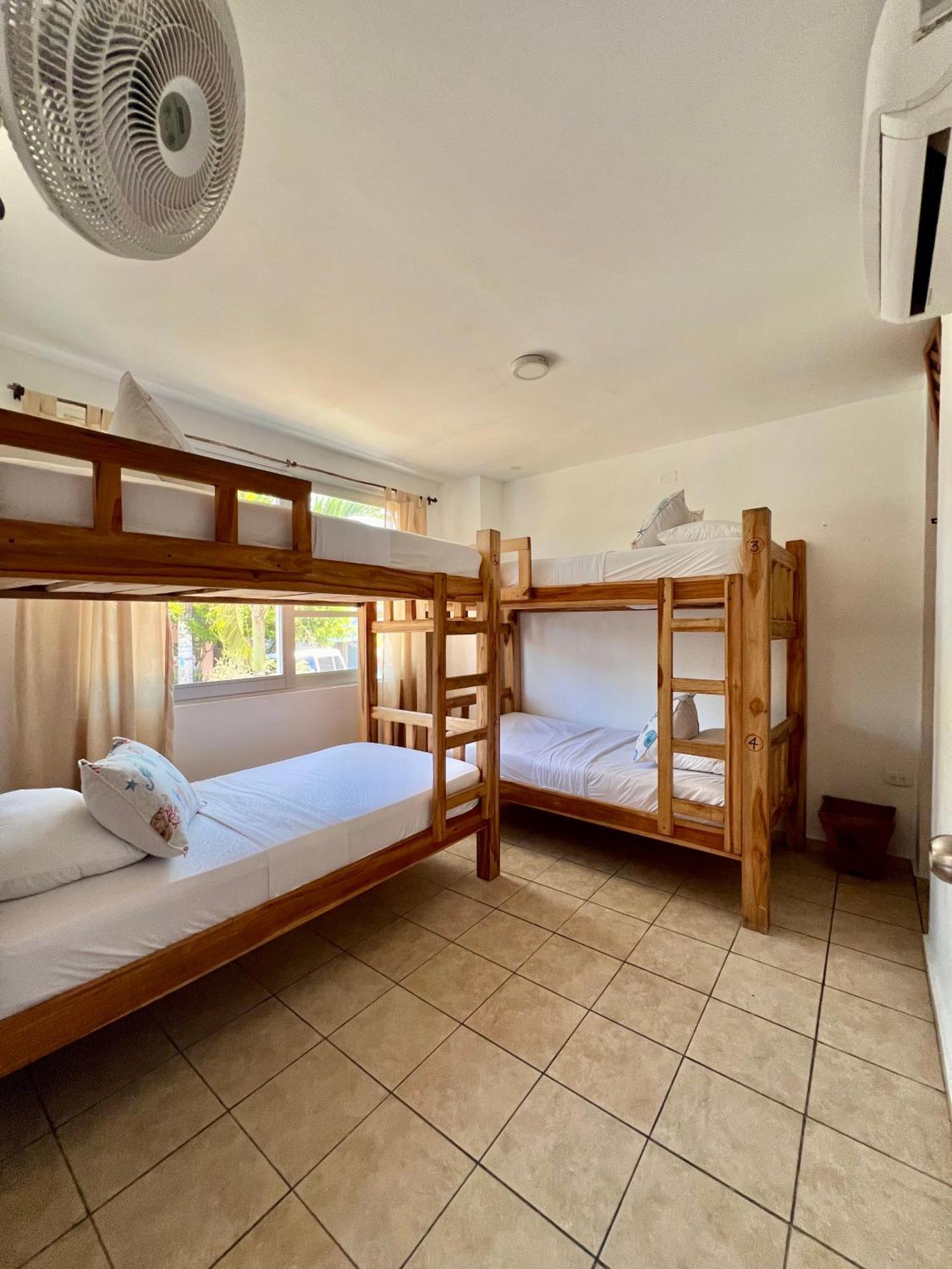 Hostel Beach House Rincon ภายนอก รูปภาพ