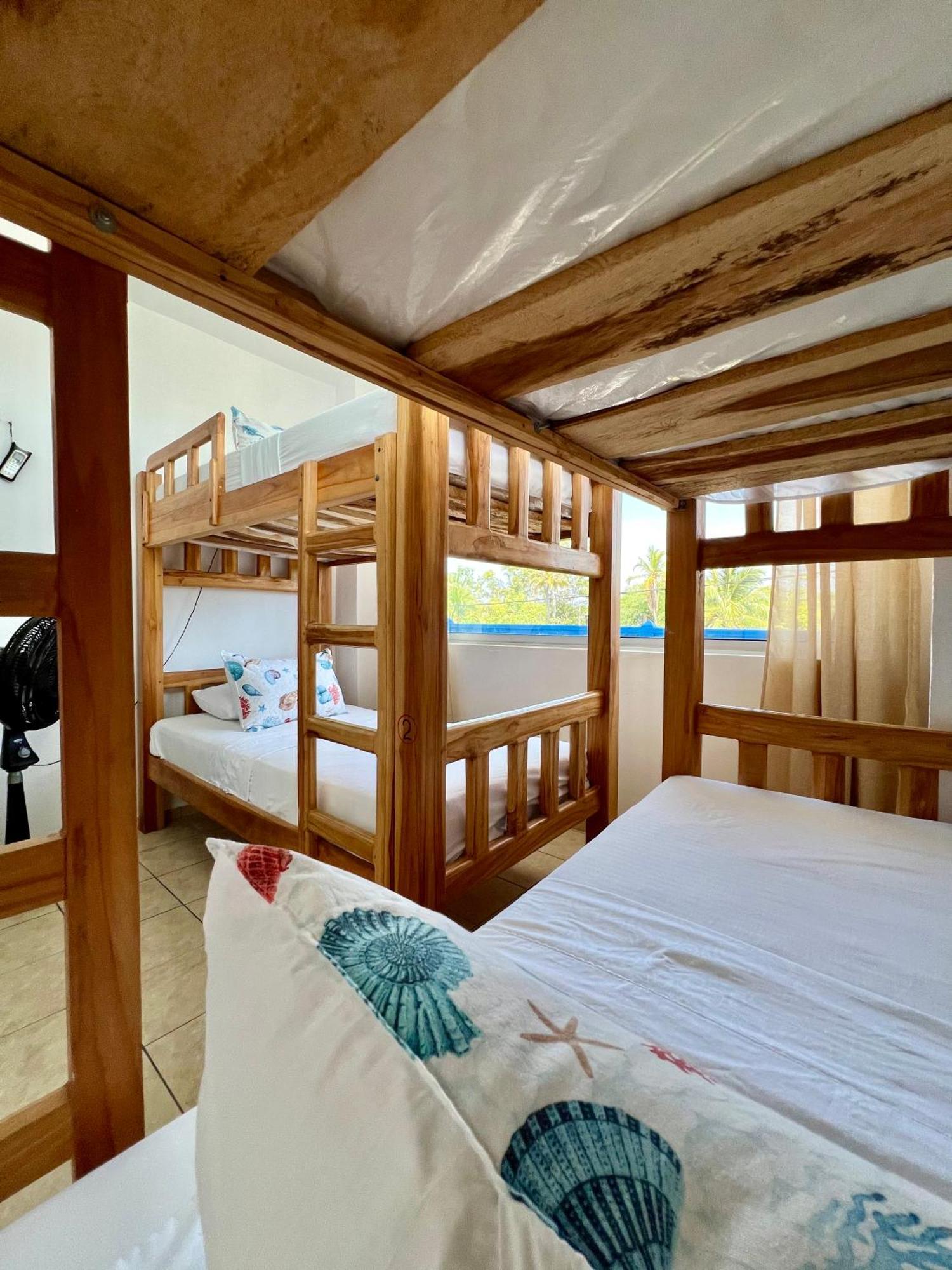 Hostel Beach House Rincon ภายนอก รูปภาพ
