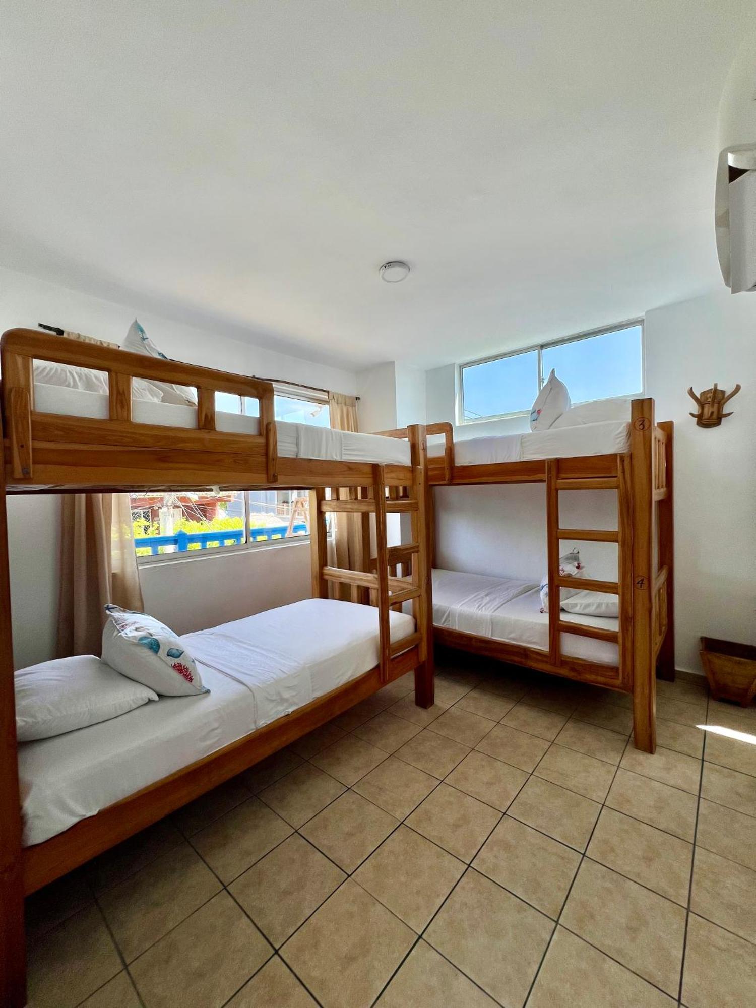 Hostel Beach House Rincon ภายนอก รูปภาพ
