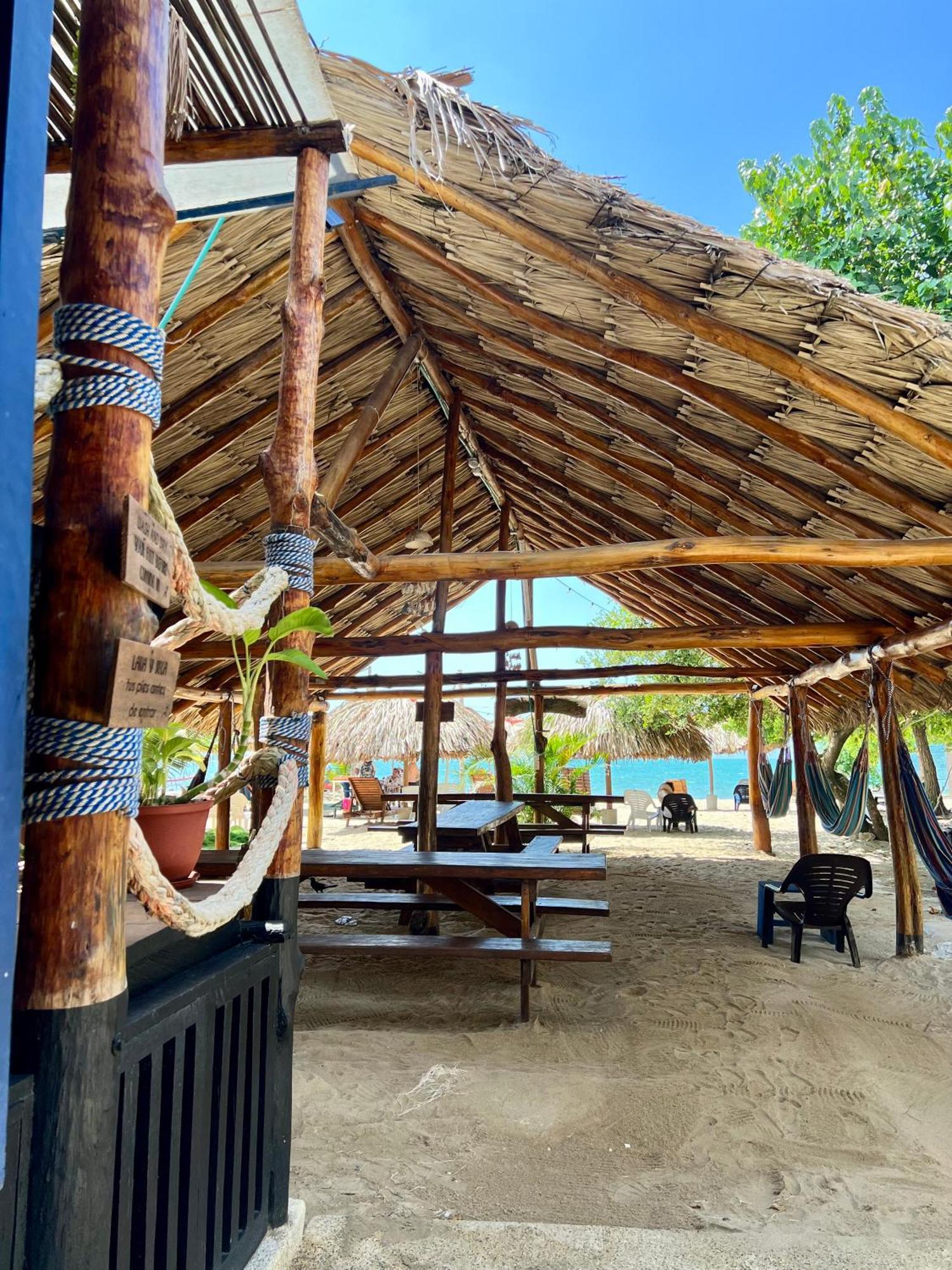 Hostel Beach House Rincon ภายนอก รูปภาพ