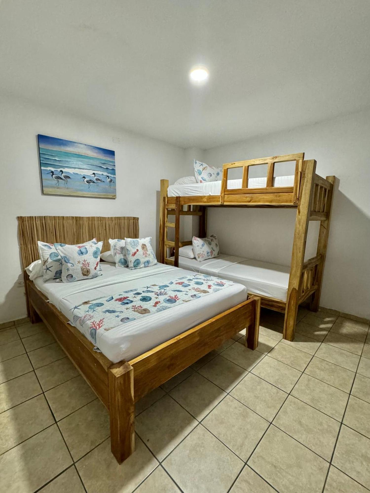 Hostel Beach House Rincon ภายนอก รูปภาพ